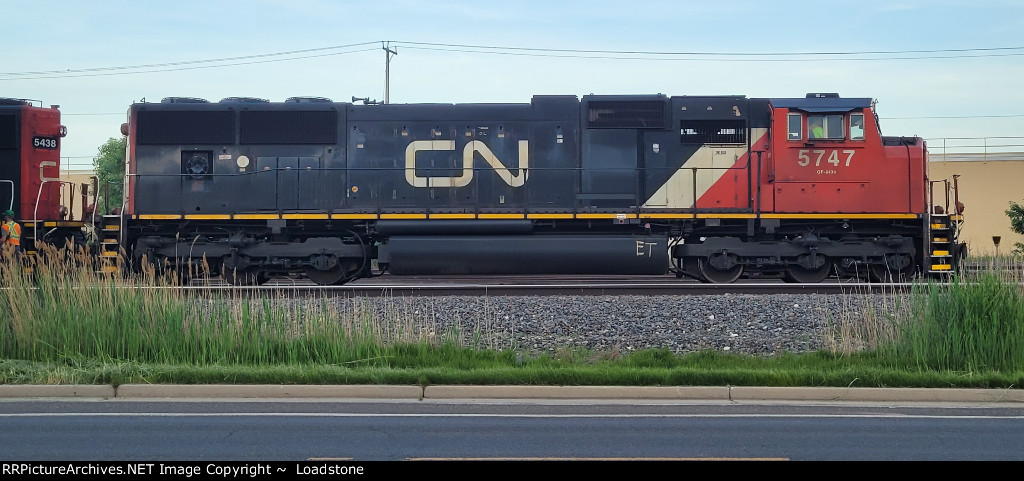 CN 5747